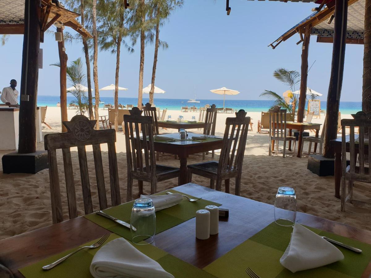 Nungwi Inn Beach Cottages Мини-отель 3*